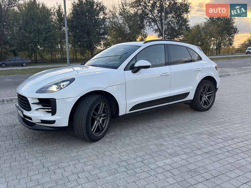 Внедорожник / Кроссовер Porsche Macan 2021 в Запорожье