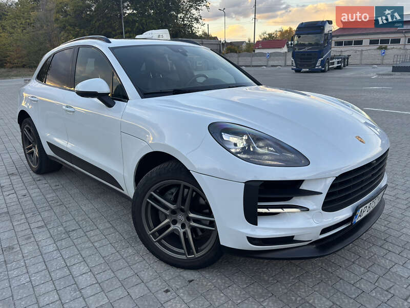 Внедорожник / Кроссовер Porsche Macan 2021 в Запорожье