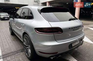 Внедорожник / Кроссовер Porsche Macan 2016 в 