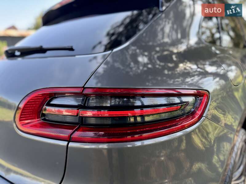 Позашляховик / Кросовер Porsche Macan 2014 в Києві