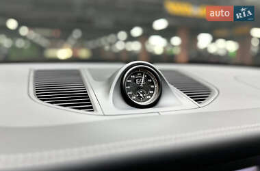 Внедорожник / Кроссовер Porsche Macan 2023 в 