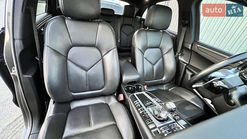 Позашляховик / Кросовер Porsche Macan 2017 в Мукачевому фото 32 Позашляховик / Кросовер Porsche Macan 2017 в Мукачевому