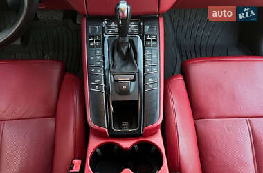 Внедорожник / Кроссовер Porsche Macan 2014 в 