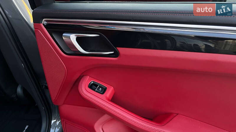 Внедорожник / Кроссовер Porsche Macan 2014 в Хмельницком