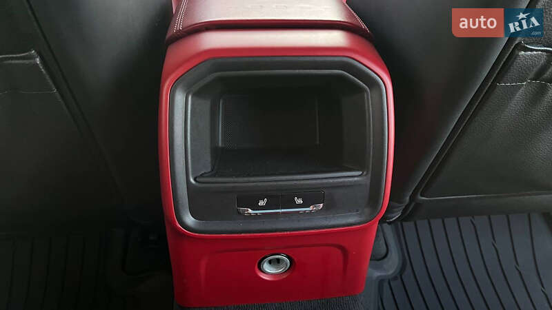 Внедорожник / Кроссовер Porsche Macan 2014 в Хмельницком