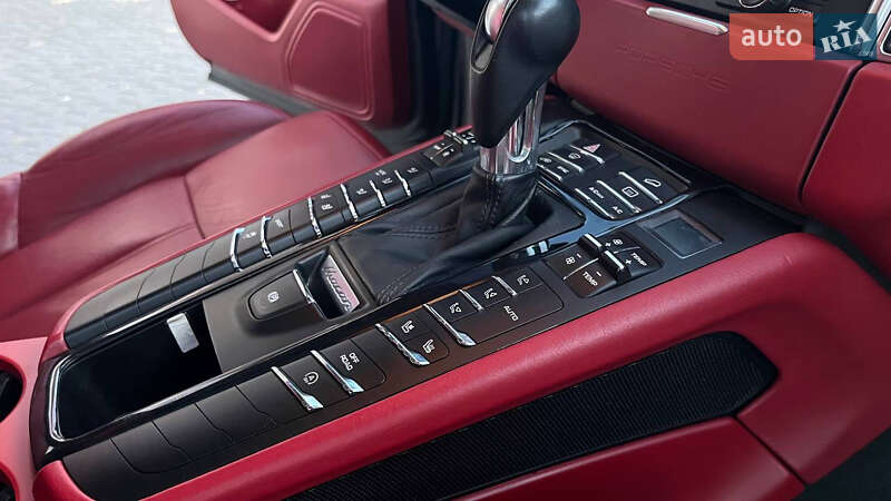 Внедорожник / Кроссовер Porsche Macan 2014 в Хмельницком