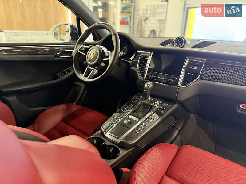 Внедорожник / Кроссовер Porsche Macan 2017 в Киеве