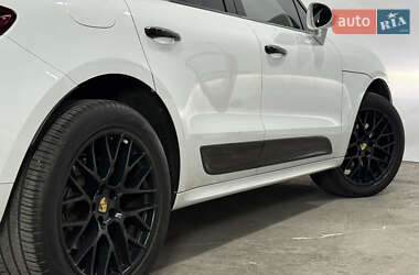 Внедорожник / Кроссовер Porsche Macan 2017 в 