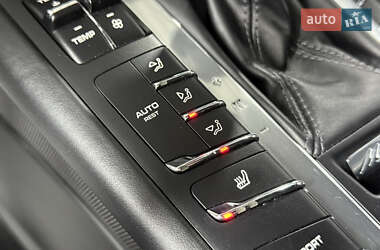 Внедорожник / Кроссовер Porsche Macan 2017 в 