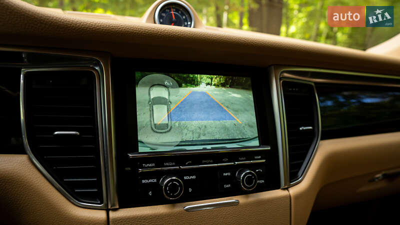 Внедорожник / Кроссовер Porsche Macan 2015 в Львове