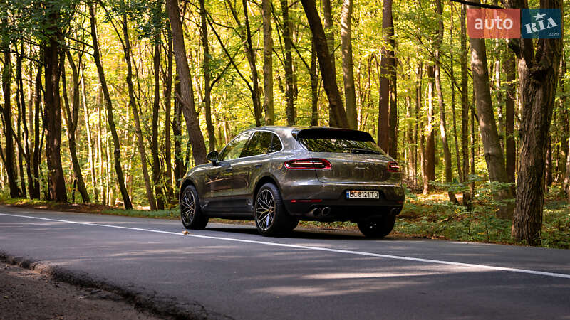 Внедорожник / Кроссовер Porsche Macan 2015 в Львове