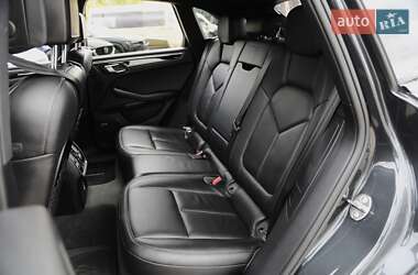 Внедорожник / Кроссовер Porsche Macan 2018 в 