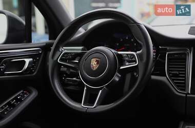 Внедорожник / Кроссовер Porsche Macan 2018 в 