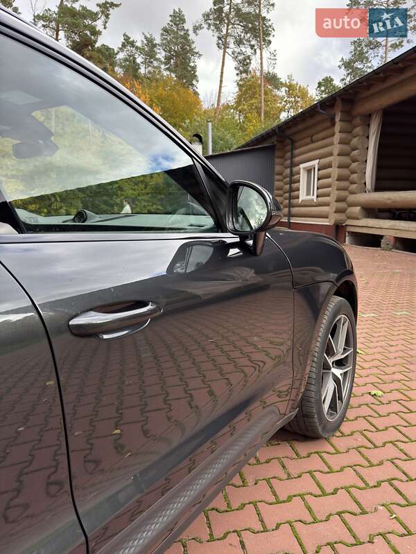 Внедорожник / Кроссовер Porsche Macan 2022 в Хмельнике