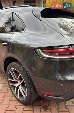 Позашляховик / Кросовер Porsche Macan 2022 в 