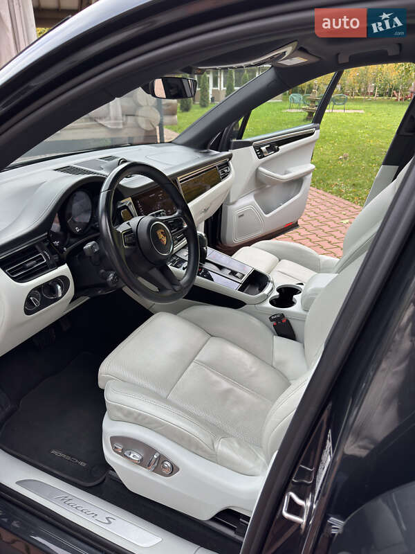 Внедорожник / Кроссовер Porsche Macan 2022 в Хмельнике