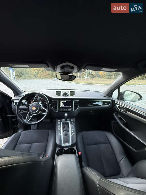 Внедорожник / Кроссовер Porsche Macan 2017 в Львове