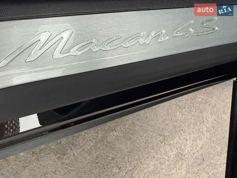 Позашляховик / Кросовер Porsche Macan 2024 в Києві