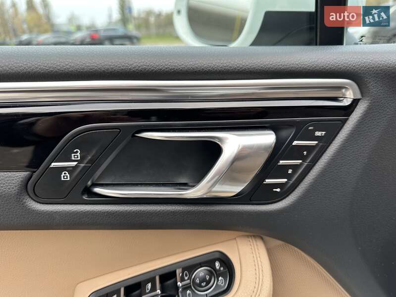 Позашляховик / Кросовер Porsche Macan 2020 в Києві фото 25 Позашляховик / Кросовер Porsche Macan 2020 в Києві