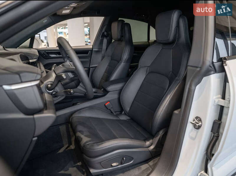 Внедорожник / Кроссовер Porsche Macan 2025 в Киеве