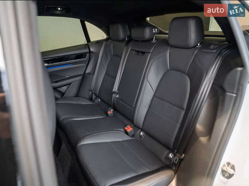 Внедорожник / Кроссовер Porsche Macan 2025 в Киеве