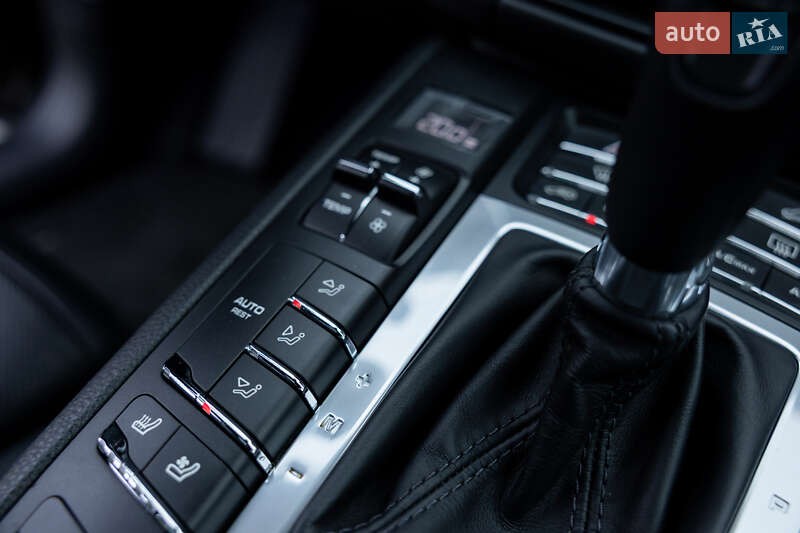 Позашляховик / Кросовер Porsche Macan 2019 в Києві фото 27 Позашляховик / Кросовер Porsche Macan 2019 в Києві