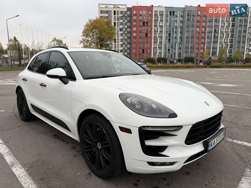 Внедорожник / Кроссовер Porsche Macan 2016 в Киеве