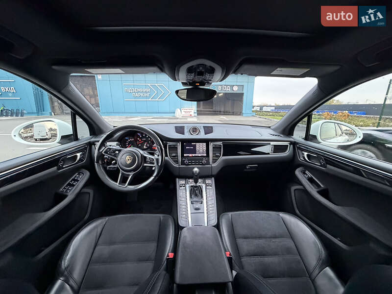 Внедорожник / Кроссовер Porsche Macan 2016 в Киеве