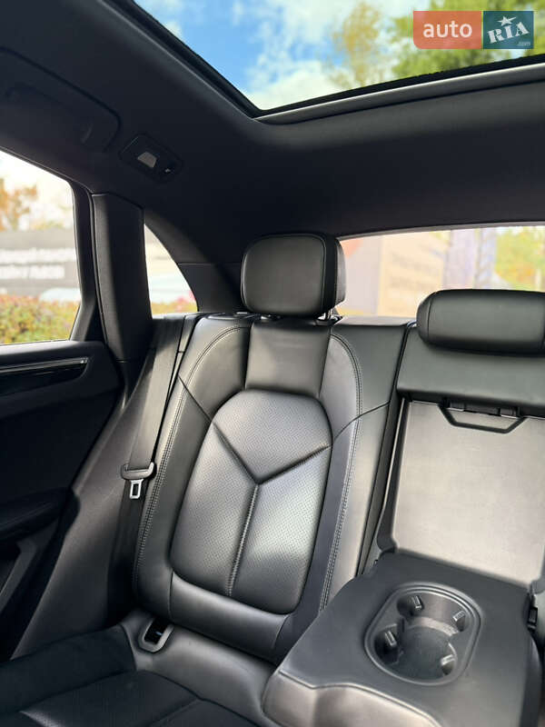 Позашляховик / Кросовер Porsche Macan 2015 в Львові фото 24 Позашляховик / Кросовер Porsche Macan 2015 в Львові