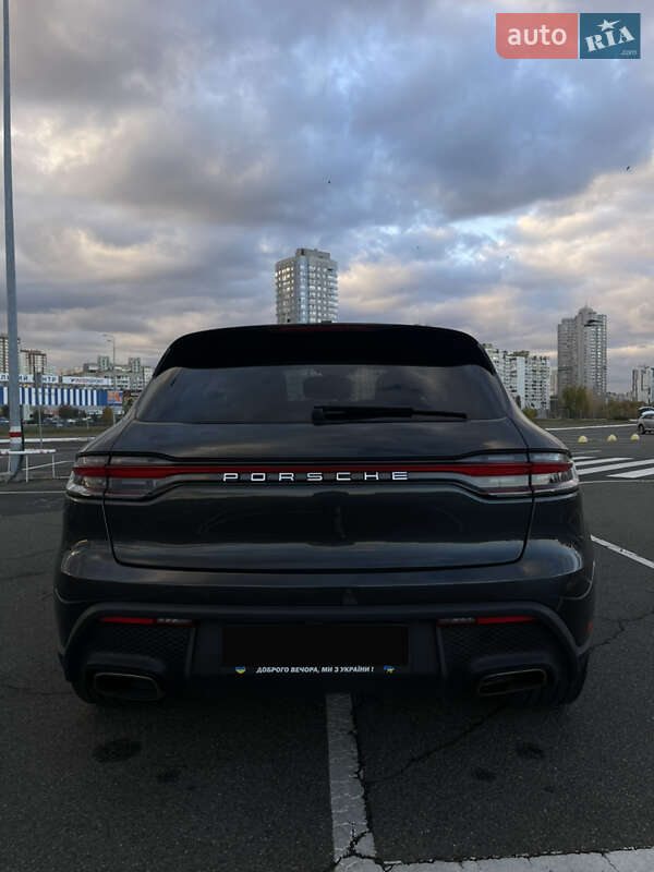 Позашляховик / Кросовер Porsche Macan 2022 в Києві