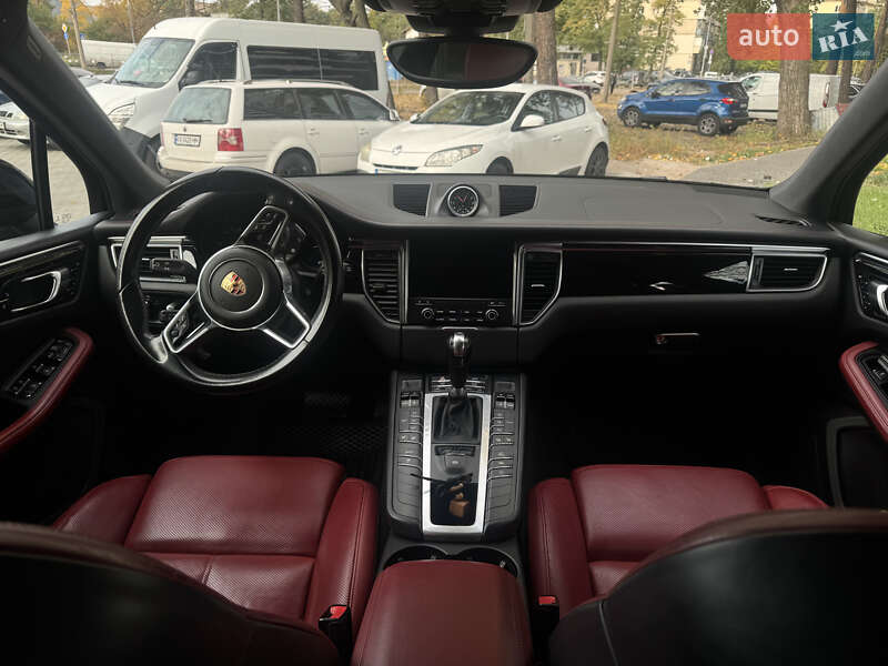 Позашляховик / Кросовер Porsche Macan 2018 в Києві