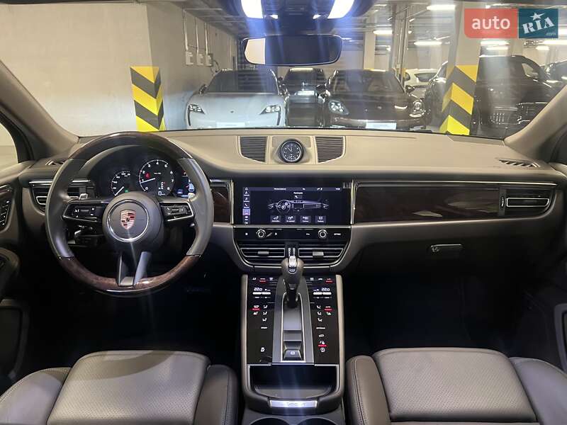 Внедорожник / Кроссовер Porsche Macan 2024 в Киеве