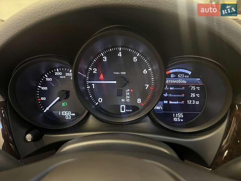 Внедорожник / Кроссовер Porsche Macan 2024 в Киеве