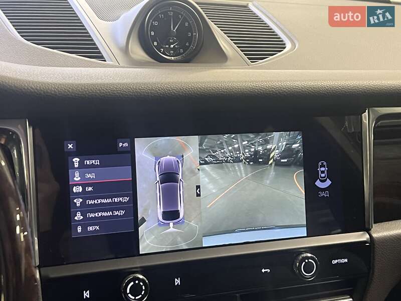 Внедорожник / Кроссовер Porsche Macan 2024 в Киеве