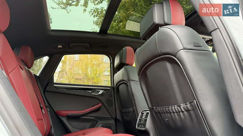 Позашляховик / Кросовер Porsche Macan 2023 в Харкові