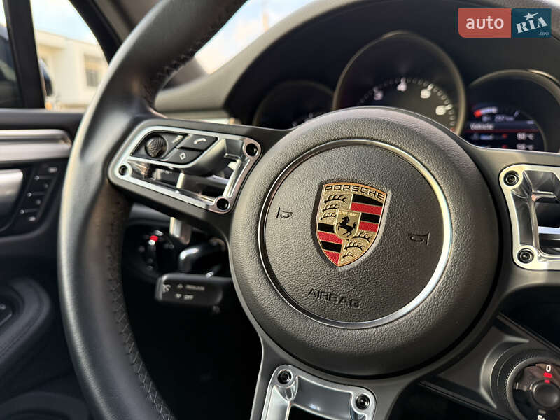 Позашляховик / Кросовер Porsche Macan 2021 в Львові фото 43 Позашляховик / Кросовер Porsche Macan 2021 в Львові