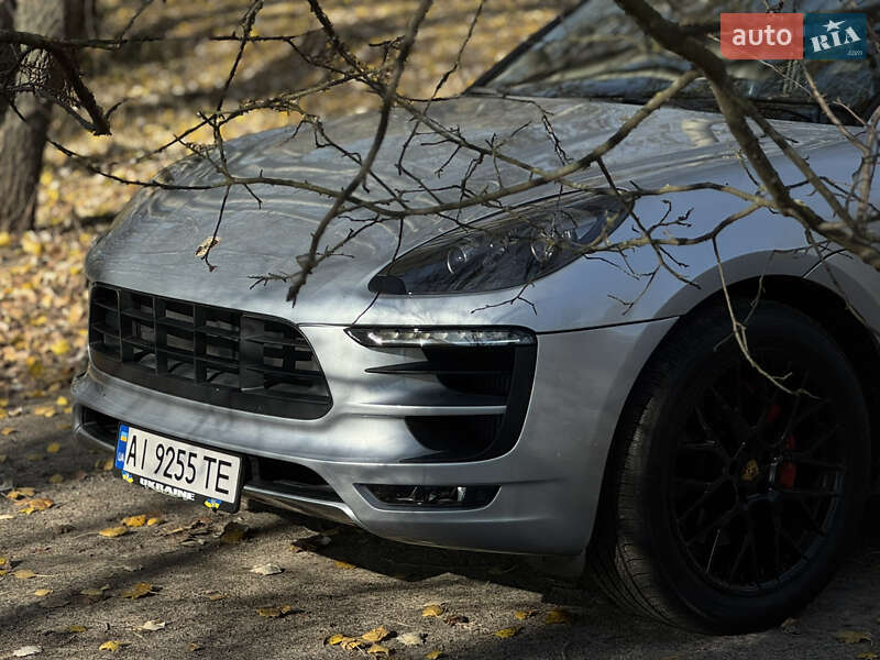 Позашляховик / Кросовер Porsche Macan 2016 в Києві