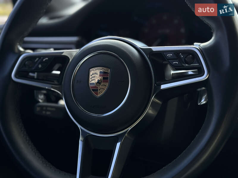 Позашляховик / Кросовер Porsche Macan 2016 в Києві
