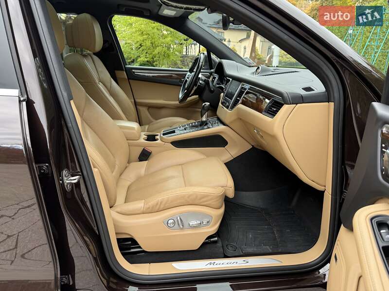 Внедорожник / Кроссовер Porsche Macan 2018 в Жовкве