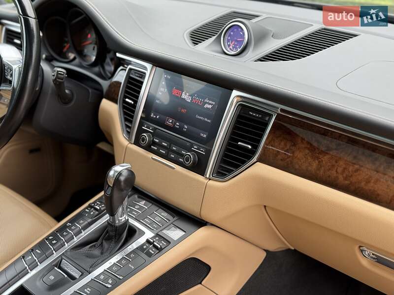 Внедорожник / Кроссовер Porsche Macan 2018 в Жовкве