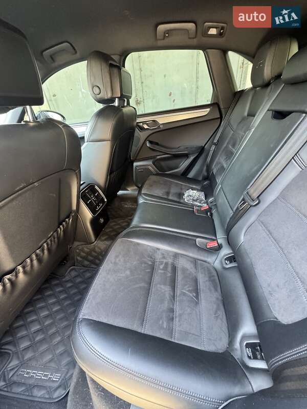 Позашляховик / Кросовер Porsche Macan 2017 в Тернополі