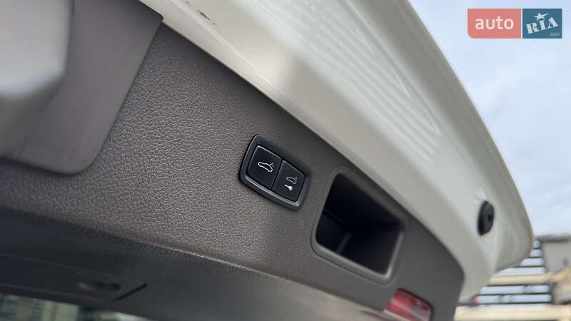 Позашляховик / Кросовер Porsche Macan 2016 в Києві фото 48 Позашляховик / Кросовер Porsche Macan 2016 в Києві