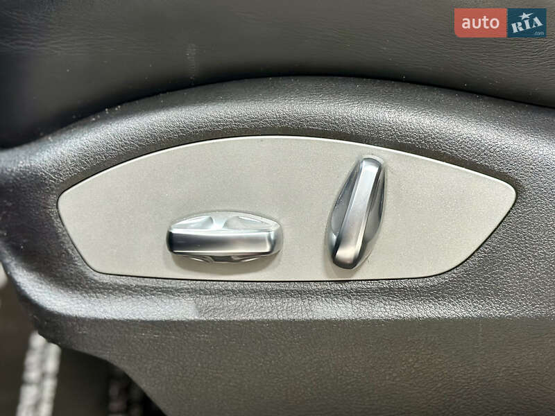 Внедорожник / Кроссовер Porsche Macan 2016 в Киеве фото 44 Внедорожник / Кроссовер Porsche Macan 2016 в Киеве