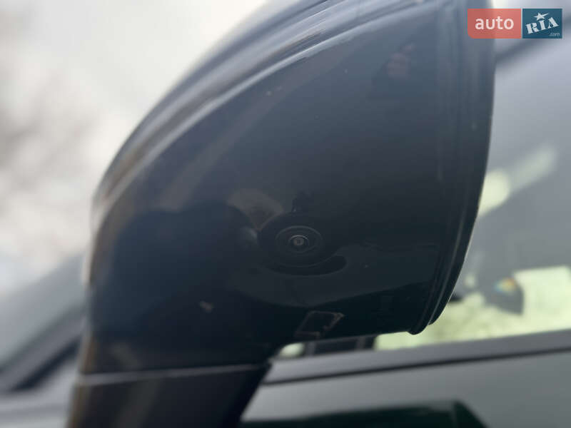 Позашляховик / Кросовер Porsche Macan 2024 в Києві