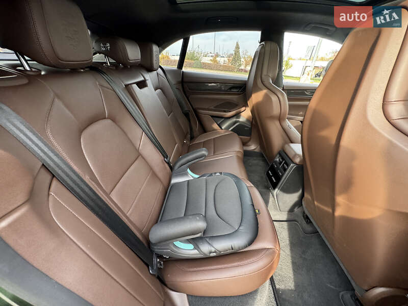 Позашляховик / Кросовер Porsche Macan 2024 в Києві