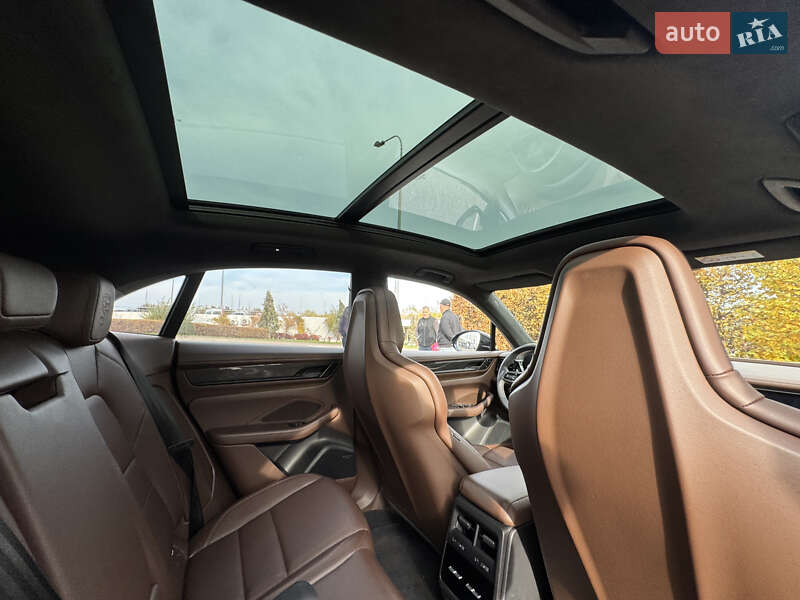 Позашляховик / Кросовер Porsche Macan 2024 в Києві