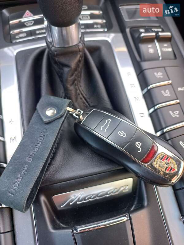 Внедорожник / Кроссовер Porsche Macan 2014 в Запорожье