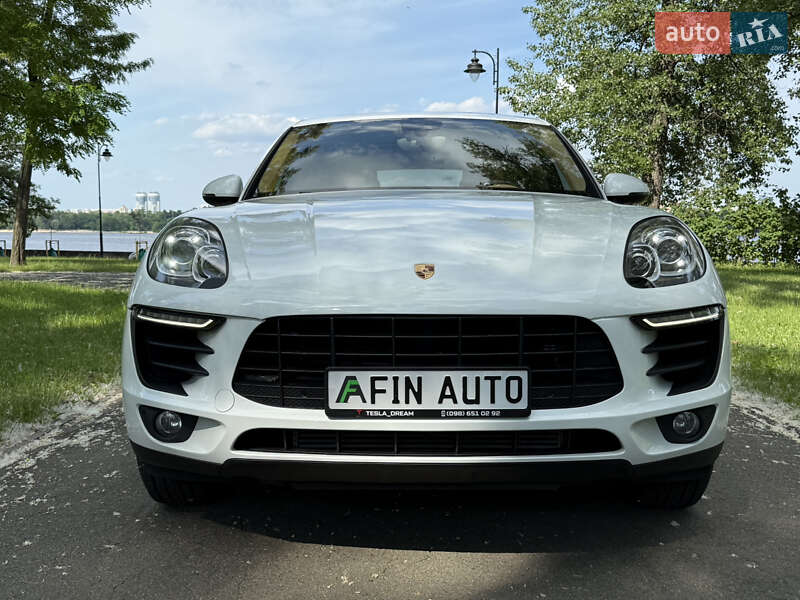 Внедорожник / Кроссовер Porsche Macan 2016 в Черкассах
