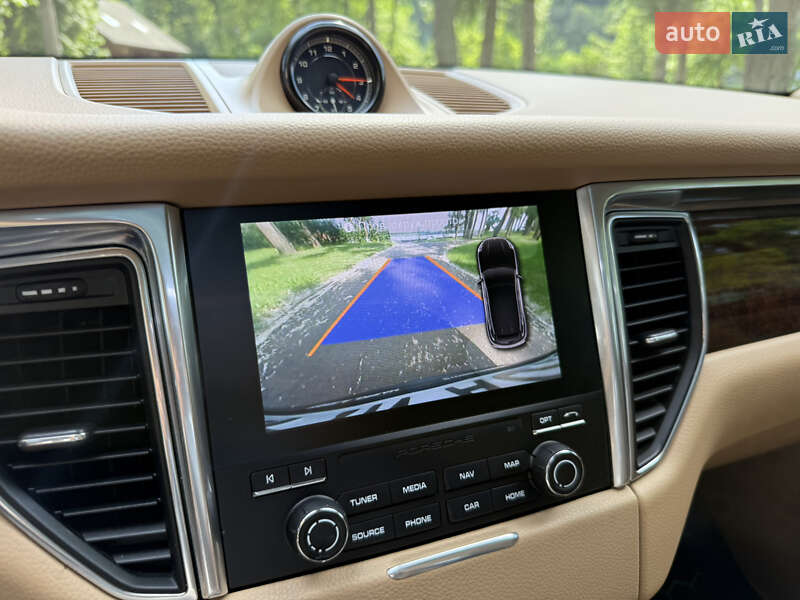 Внедорожник / Кроссовер Porsche Macan 2016 в Черкассах