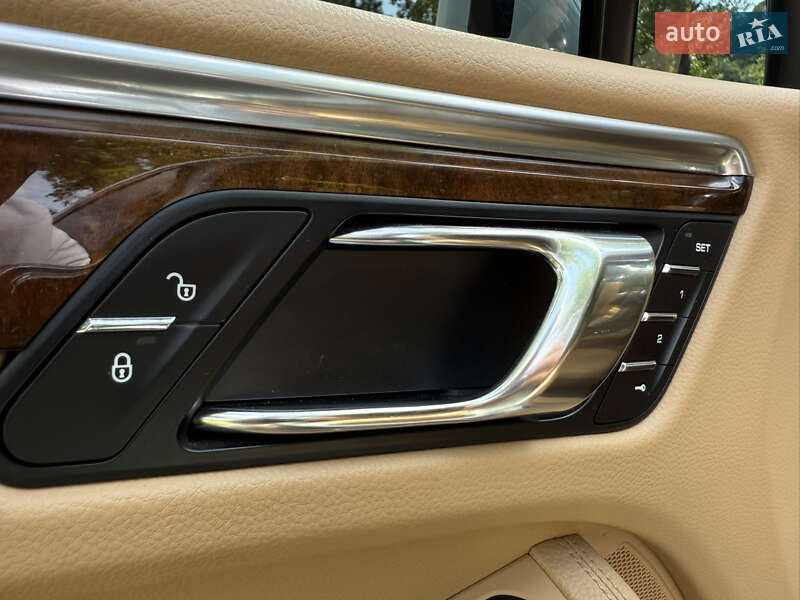 Внедорожник / Кроссовер Porsche Macan 2016 в Черкассах